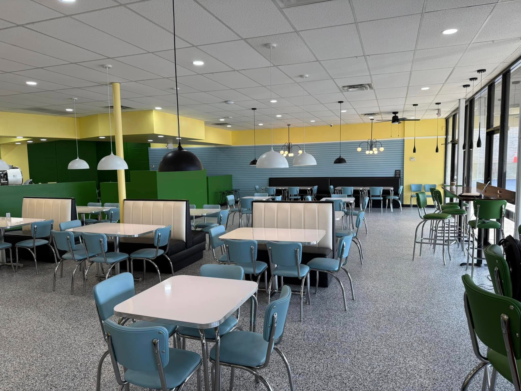 Papa's Kitchen dining room